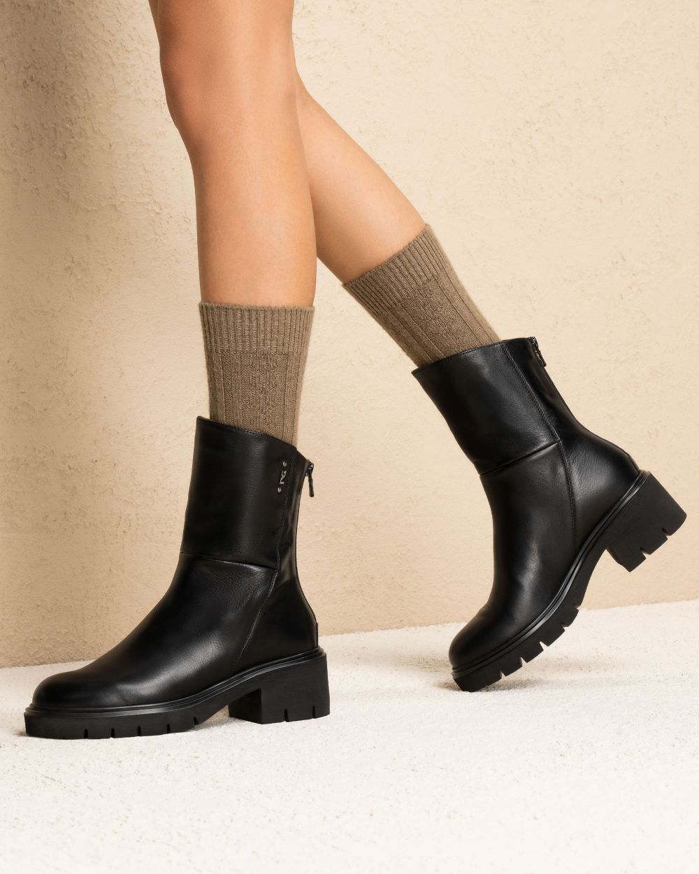 Nero Giardini Stivaletto Con Punta A Mocassino | Made In Italy | Pelle Morbida, Tacco A Blocco, Tecnologia DryGo | Calzatura Autunnale E Invernale - 3